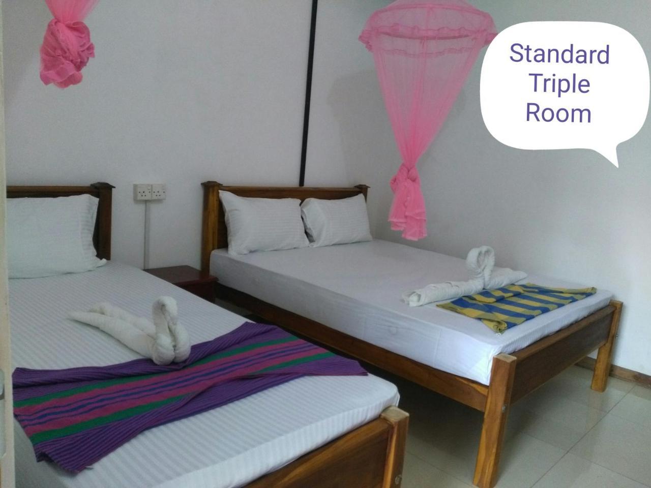 Golden Beach Inn Trincomalee Exterior photo